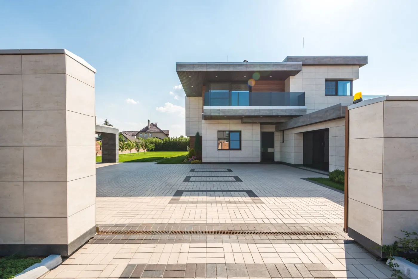 Concrete sealed with penetrating Pavix CCC-100 — natural matte finish